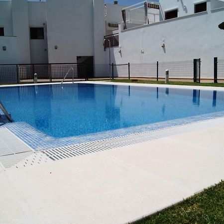 Apartamento Tirma Conil โกนิล เด ลาฟรอนเตรา ภายนอก รูปภาพ