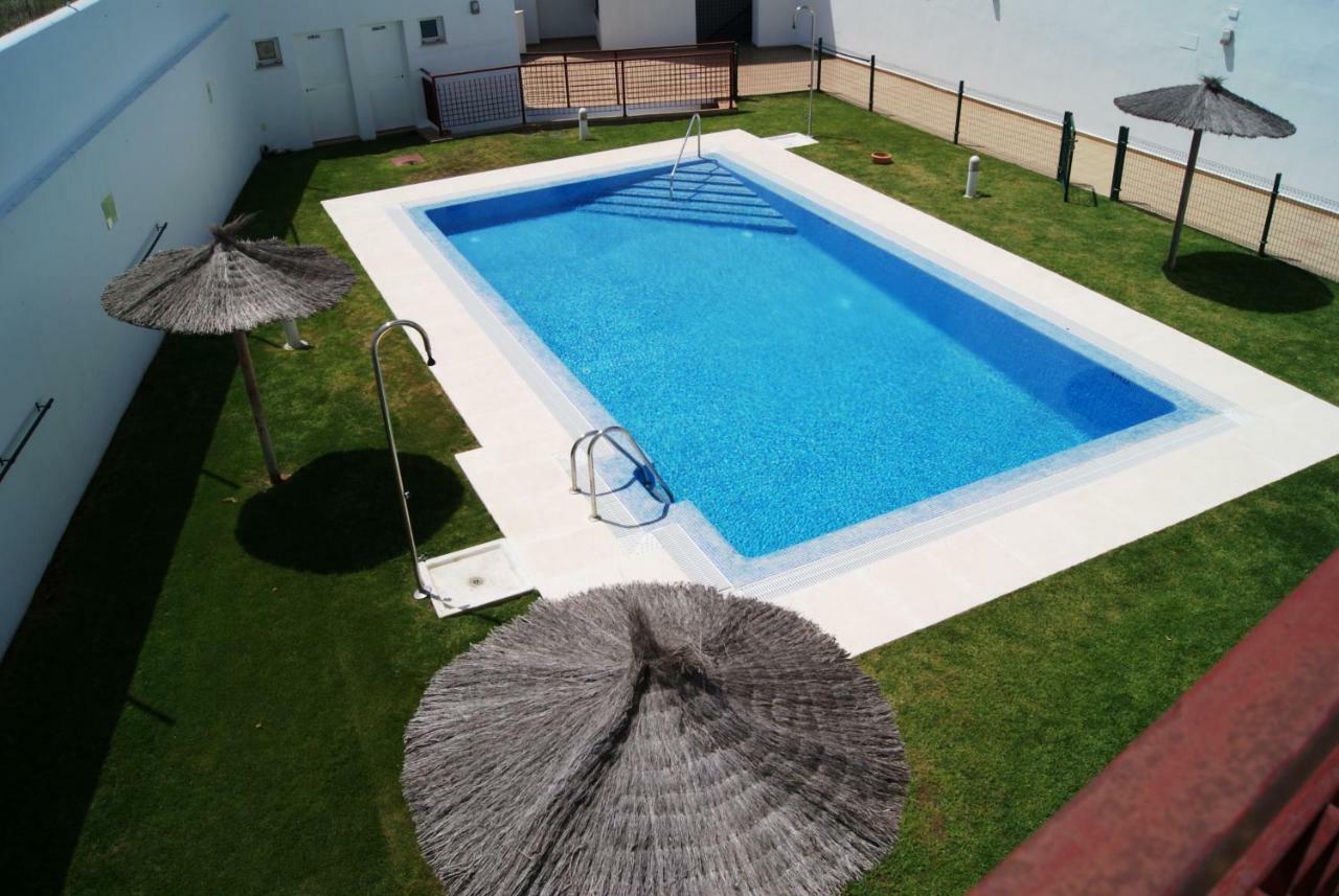 Apartamento Tirma Conil โกนิล เด ลาฟรอนเตรา ภายนอก รูปภาพ